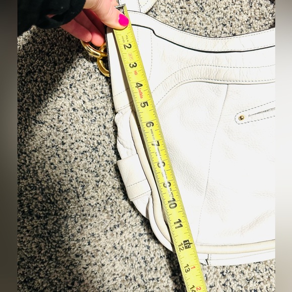 b. makowsky Hobo Leather  Shoulder Bag White & Gold Hardware Adjustable - EUC - Picture 13 of 15